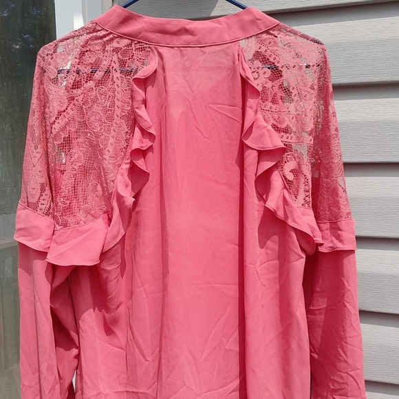 Torrid Wokens Size 1 Pink Ruffled Flutter Sleeve Blouse EUC - Picture 11 of 11
